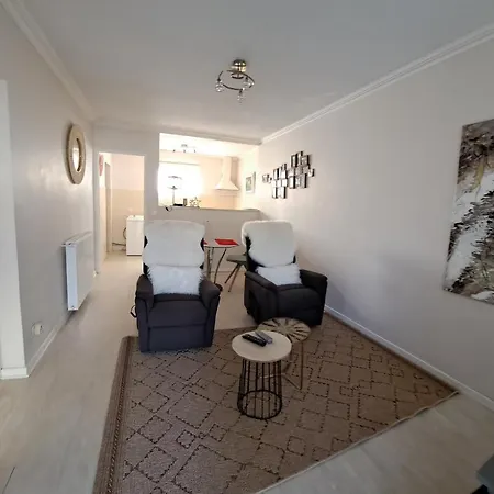 Le Clos Des Pradals- Montagne & Nature A Banat Ariege アパート *